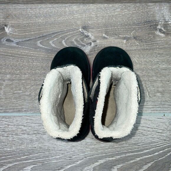 Sorel Rylee Waterproof Black Suede Warm Lined Pink Stars Toddler Girl Sz 8 Boots - Picture 5 of 13